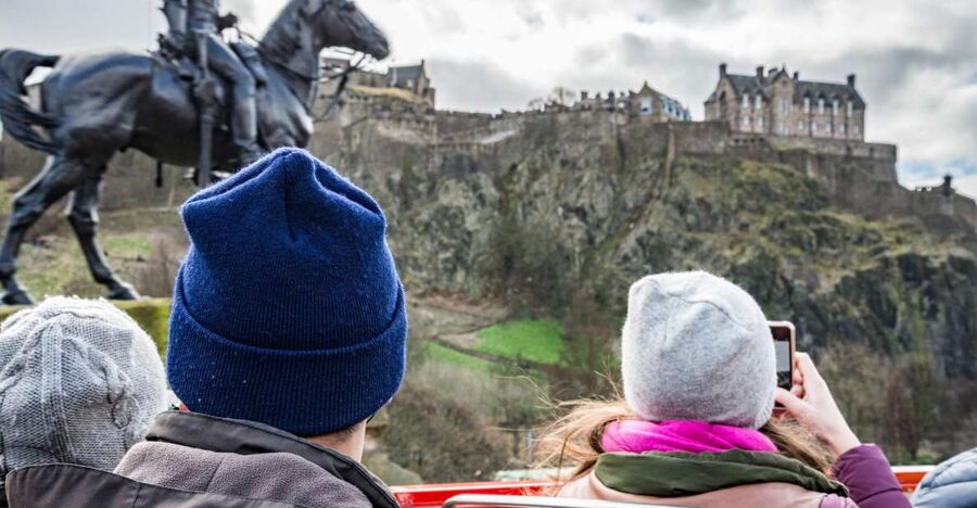 Edinburgh: Hop-On Hop-Off Bus Pass with 3 City Tours - Key points at a glance