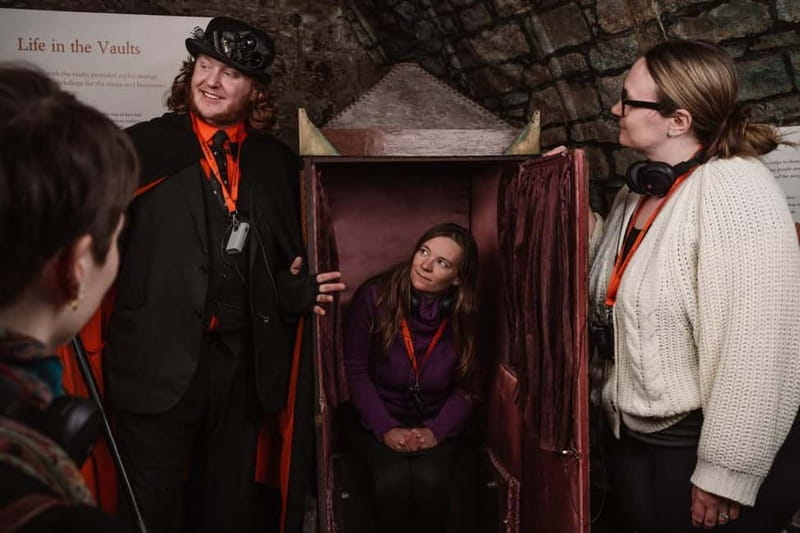 Edinburgh: Immersive Small-Group Haunted Underground Tour - The 45-minute descent into the vaults