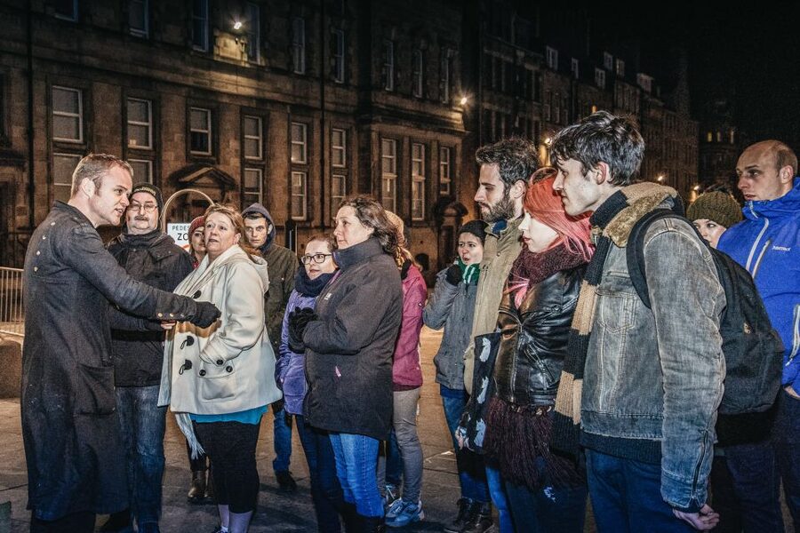 Edinburgh: Late-Night Underground Vaults Terror Tour - Starting at 300 Lawnmarket on the Royal Mile