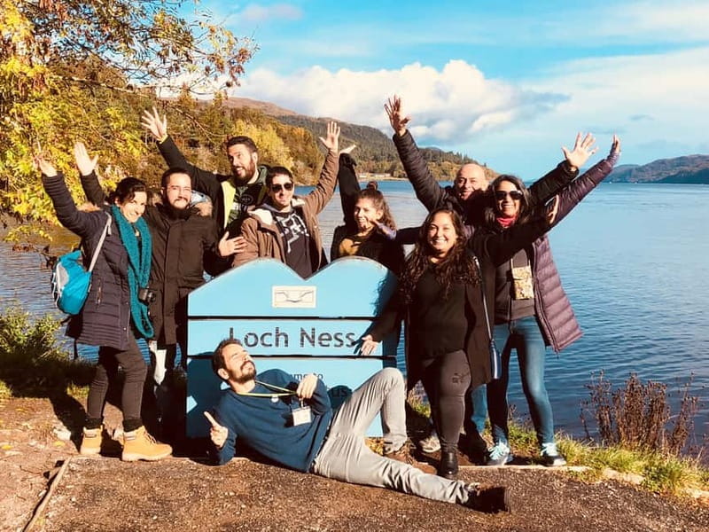 Edinburgh: Loch Ness, Inverness & Highlands Tour in Spanish - From Edinburgh to the Highland cows at Kilmahog