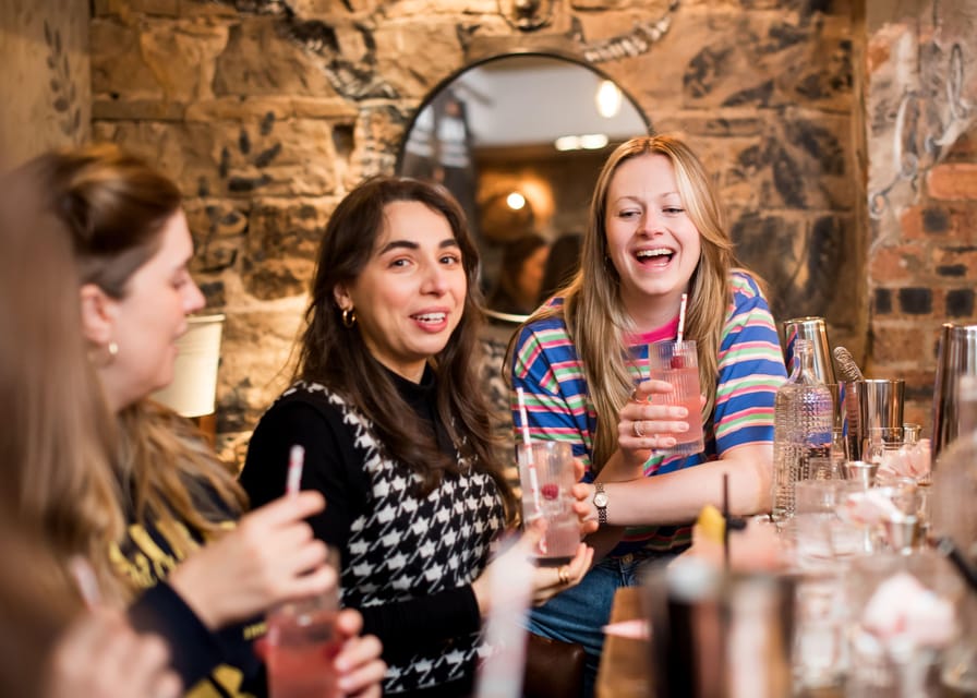 Edinburgh: Love Gin Cocktail Masterclass - Making a Bramble beneath The Huxley