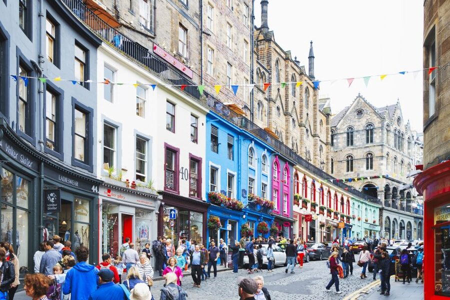 Edinburgh Old Town: Professional Photoshoot & Edited Photos - Key points at a glance