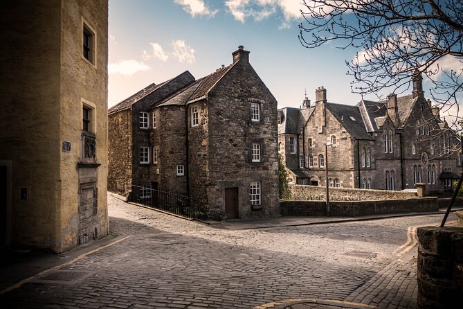 Edinburgh: Old Town's Highlights Walking Tour - Price, timing, and overall value