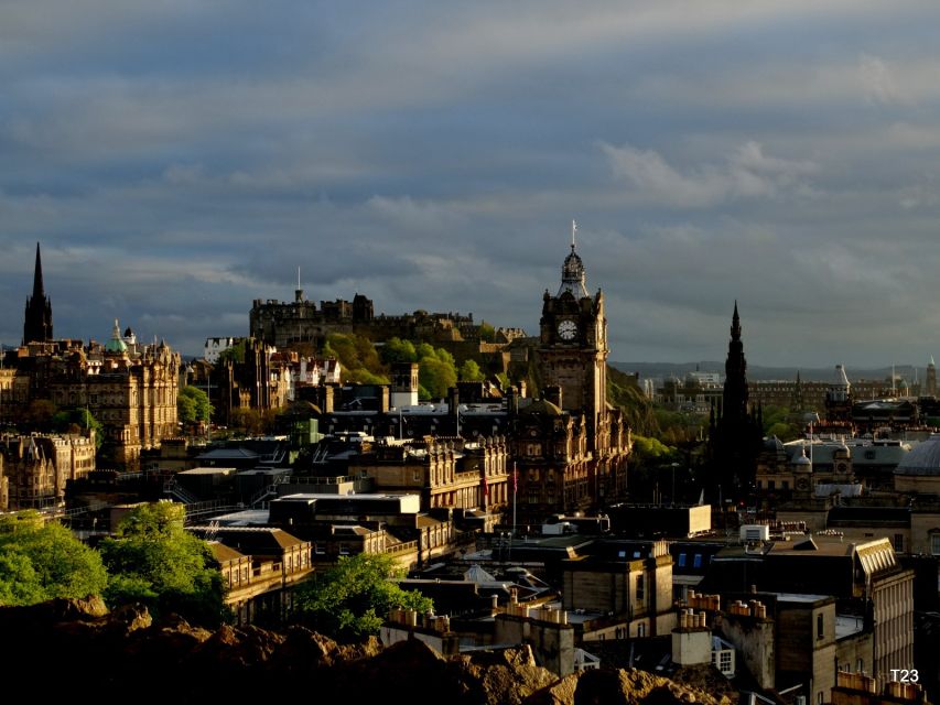 Edinburgh: Old Town Stories - Guided Walking Tour - Key points at a glance