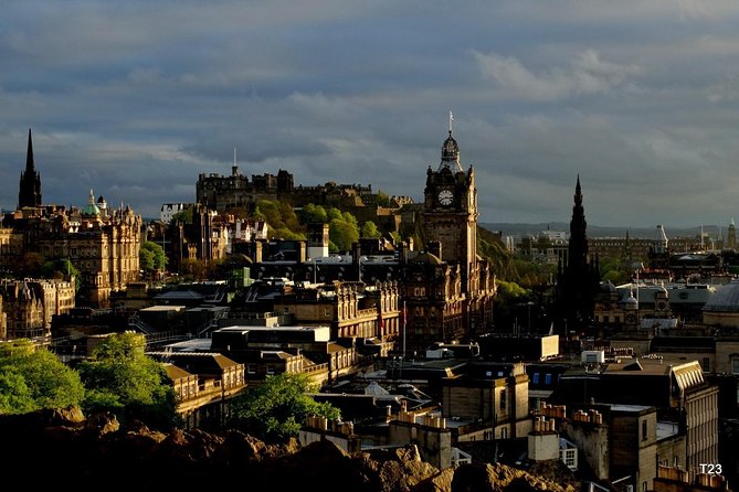 Edinburgh - Old Town Stories - Mercat Cross and the city rebuilt by fire