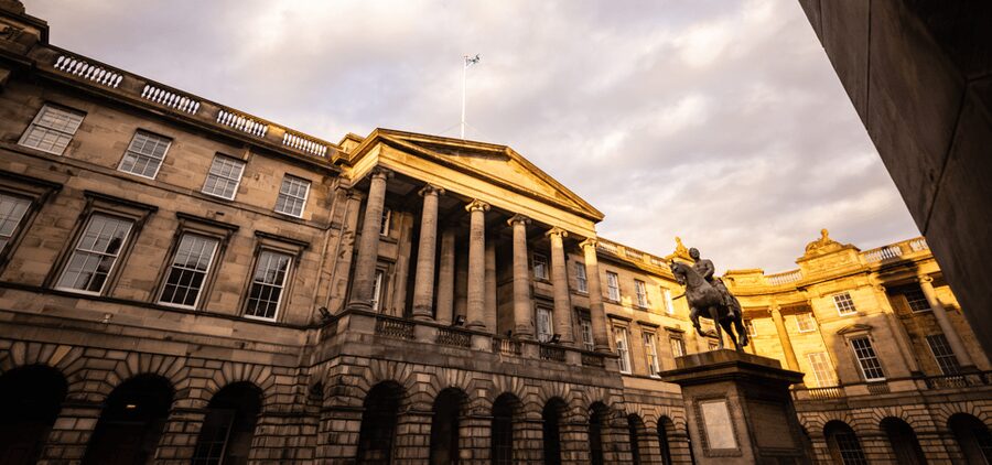 Edinburgh: Old Town Walking Tour with an APP - How the GPS audio works in practice