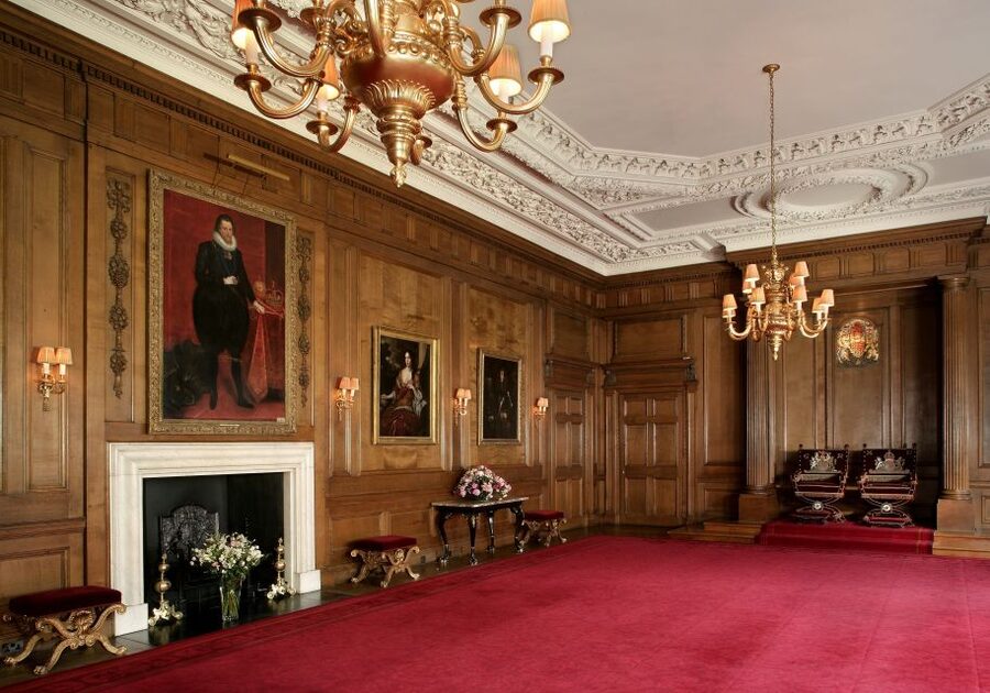 Edinburgh: Palace of Holyroodhouse Entry Ticket - Key points at a glance