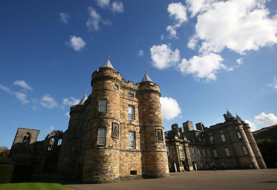 Edinburgh: Palace of Holyroodhouse Entry Ticket - The State Apartments and the changing royal taste