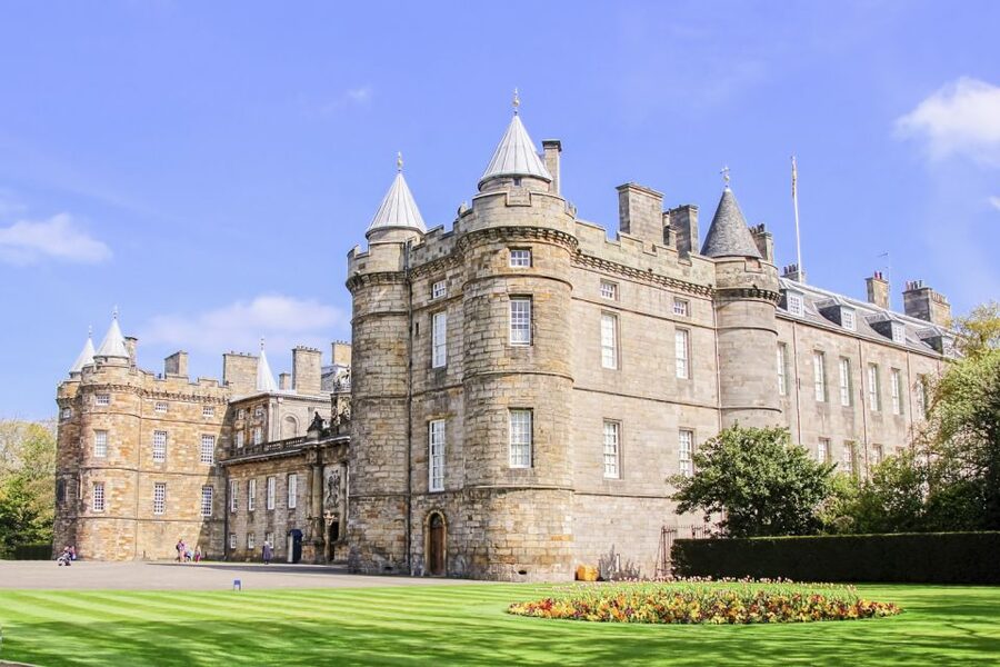 Edinburgh: Palace of Holyroodhouse Entry Ticket - The Throne Room and the business of ceremony