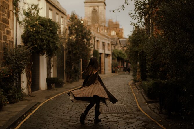 Edinburgh Photo Shoot - capture your memories ! - Starting at the Writers’ Museum