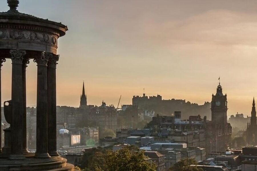 Edinburgh: Private Guided Customized Walking Tour - A private way to sort Edinburgh’s many choices