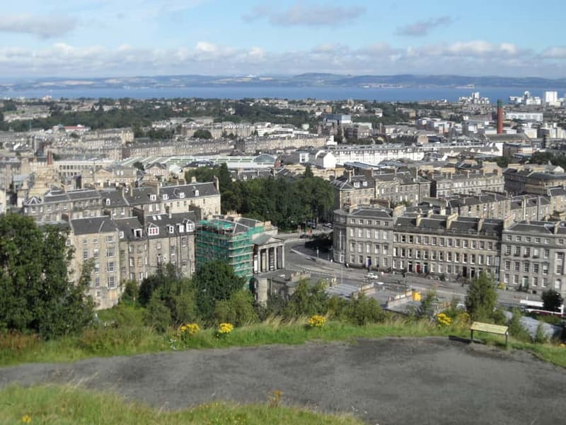 Edinburgh: Private Guided Walking Tour - The Scott Monument and Edinburgh’s literary side