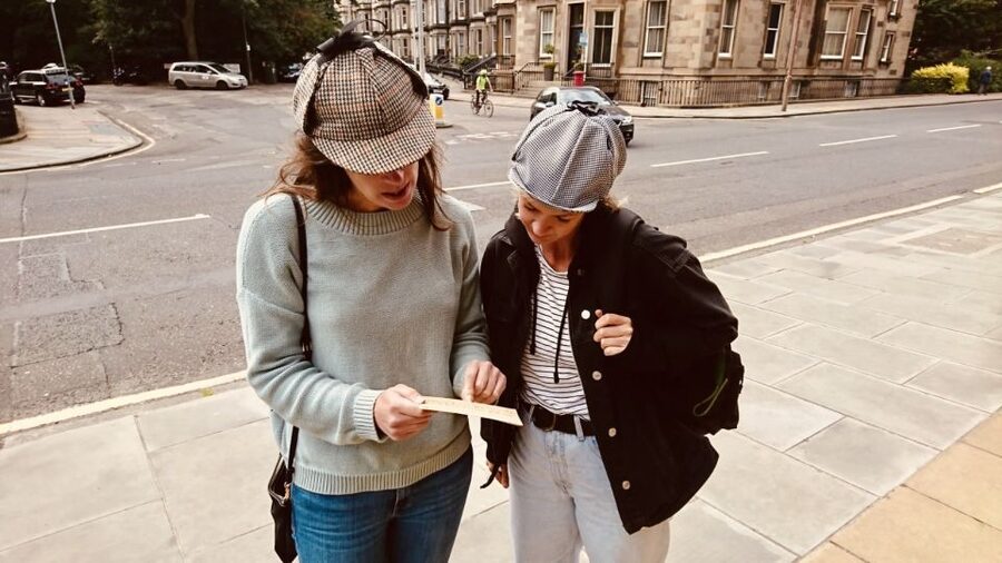 Edinburgh: Private Sherlock Holmes Adventure Tour Challenge - Solving the first clues in Edinburgh’s New Town