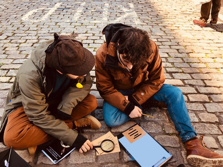 Edinburgh: Private Sherlock Holmes Adventure Tour Challenge - St Andrews Square, Princes Street, and the longer route