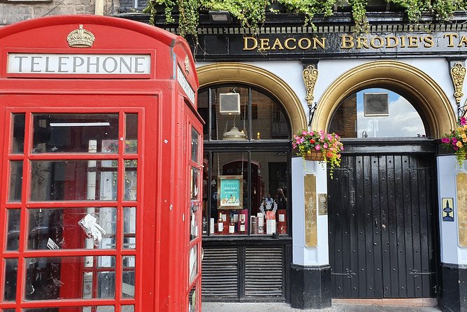 Edinburgh Private Walking Tour - Choosing a guide and getting the most from the walk