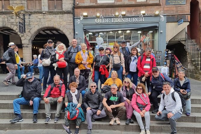 Edinburgh Private Walking Tour in Spanish - Edinburgh Castle, the tour’s grand finish
