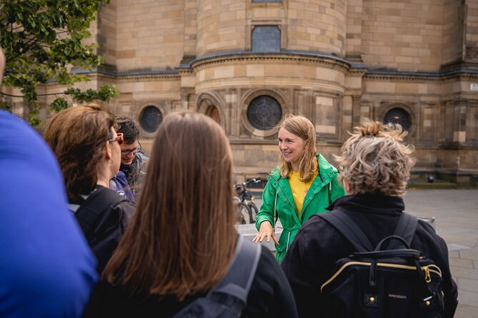 Edinburgh: Pubs & History Walking Tour with Beer Tasting - Why this tour works in Edinburgh