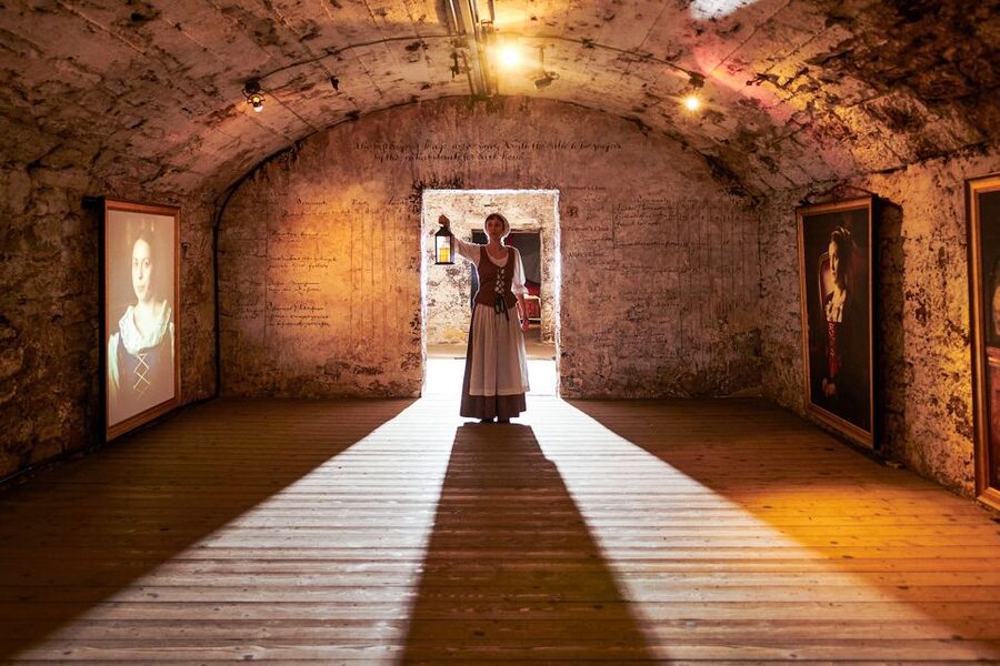 Edinburgh: Real Mary King's Close Guided Tour - The practical reality of stairs, darkness, and tight spaces