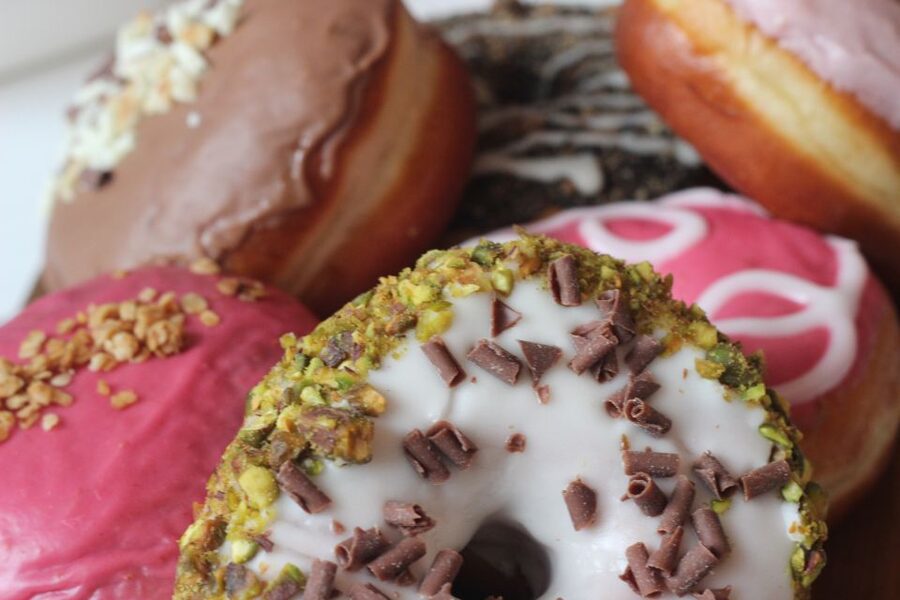 Edinburgh: Royal Mile Donut Tour with Donut Tastings - Booking details that affect your plans