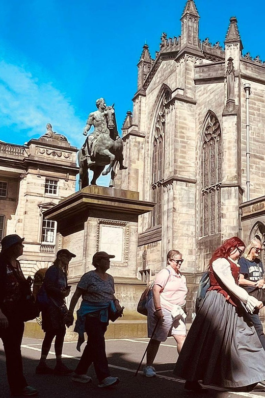 Edinburgh: Royal Mile Old Town Walking Tour - Why this Edinburgh walk earns a place on your first day