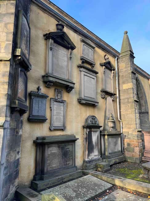 Edinburgh's Dark and Hidden History Walking Tour ☠️ - Advocate’s Close and the Real Mary King’s Close