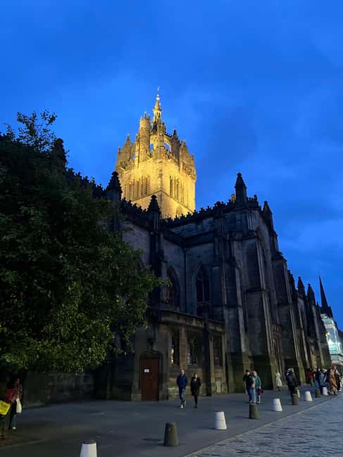 Edinburgh's Dark and Hidden History Walking Tour ☠️ - The Vaults, Niddry Street Vaults, and the Banshee Labyrinth