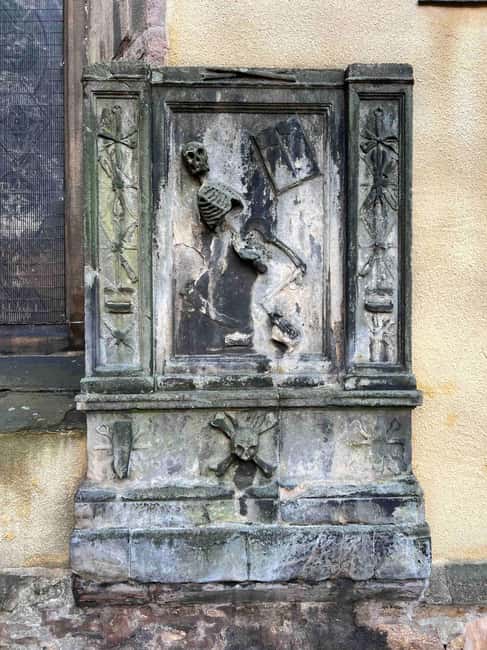 Edinburgh's Dark and Hidden History Walking Tour ☠️ - Paisley Close, John Knox House, and World’s End Close