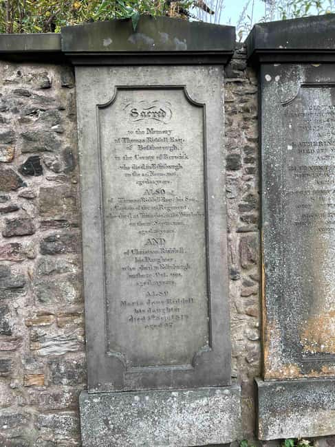 Edinburgh's Dark and Hidden History Walking Tour ☠️ - The Grassmarket, public executions, and the White Hart Inn