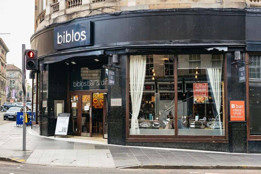 Edinburgh: Scottish Dinner and Folk Music Experience - Should you book the Scottish Dinner and Folk Music Experience?