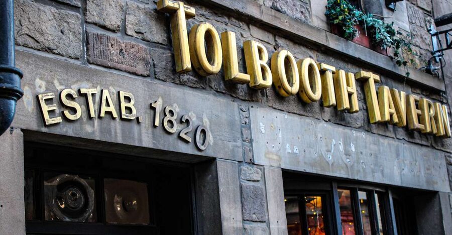 Edinburgh: Scottish Tasting Platter at The Tolbooth Tavern - Haggis bon bons with whisky cream sauce