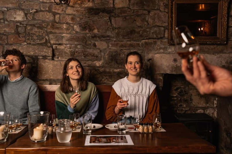 Edinburgh: Small-Group History of Whisky Tour with Tasting - King James IV and Edinburgh’s early whisky connection