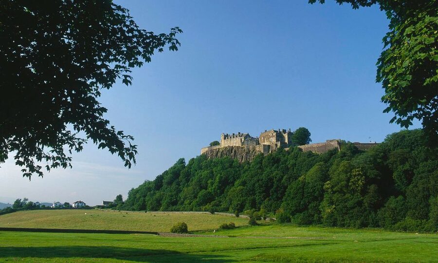 Edinburgh: Stirling, Whisky & St Andrews Tour in Italian - Meeting on Edinburgh’s Royal Mile