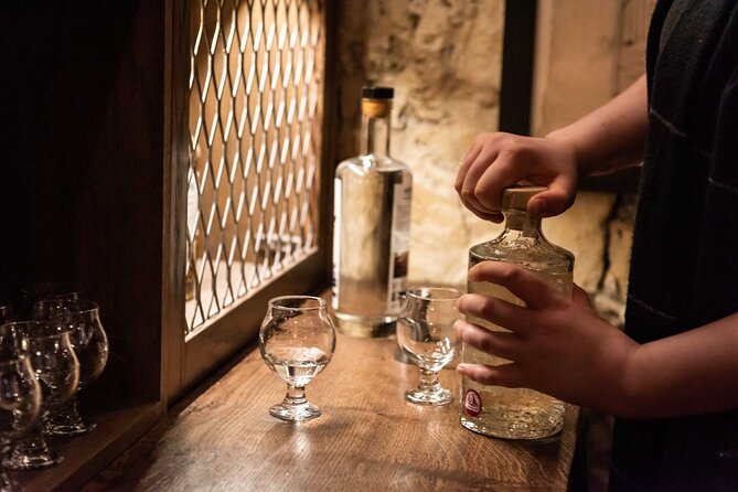 Evolution of Gin and Underground Gin Tasting in Edinburgh | 1hr - What you see at The Lost Close