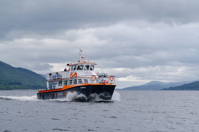 Fort William Seal Island Cruise - Loch Linnhe and the view toward Ben Nevis