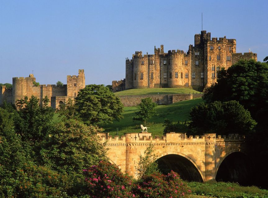 From Edinburg: Viking Coast & Alnwick Castle Day Tour - Who gets the best value from this day