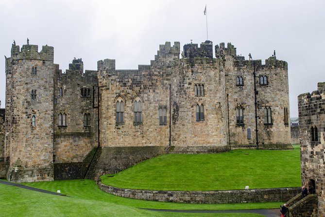 From Edinburgh: 1-day Outlander Tour - attractions included - A long Outlander day with an important route check