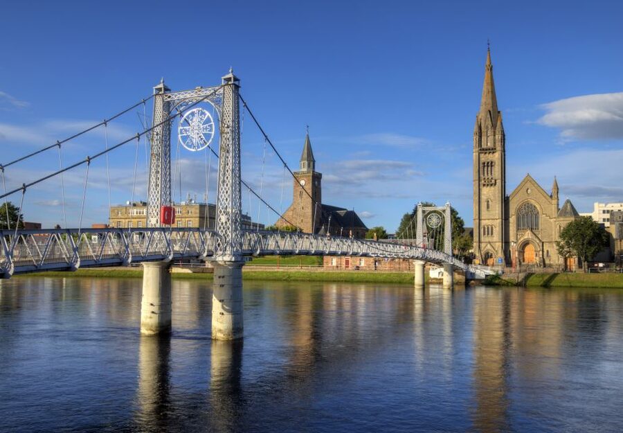 From Edinburgh: 2-Day Loch Ness, Inverness & Highlands Tour - From Edinburgh to Loch Lomond and Luss