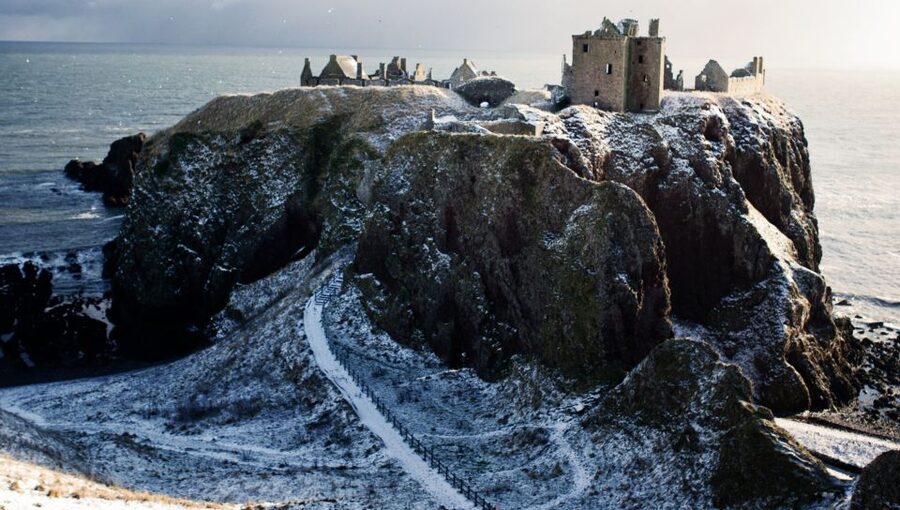 From Edinburgh: Glamis and Dunnottar Castles Tour in Italian - Key points to know before booking