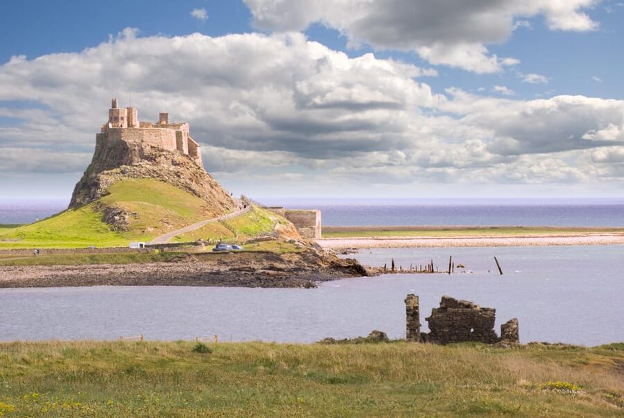 From Edinburgh: Holy Island, Alnwick Castle & Northumbria - Is $85 good value?