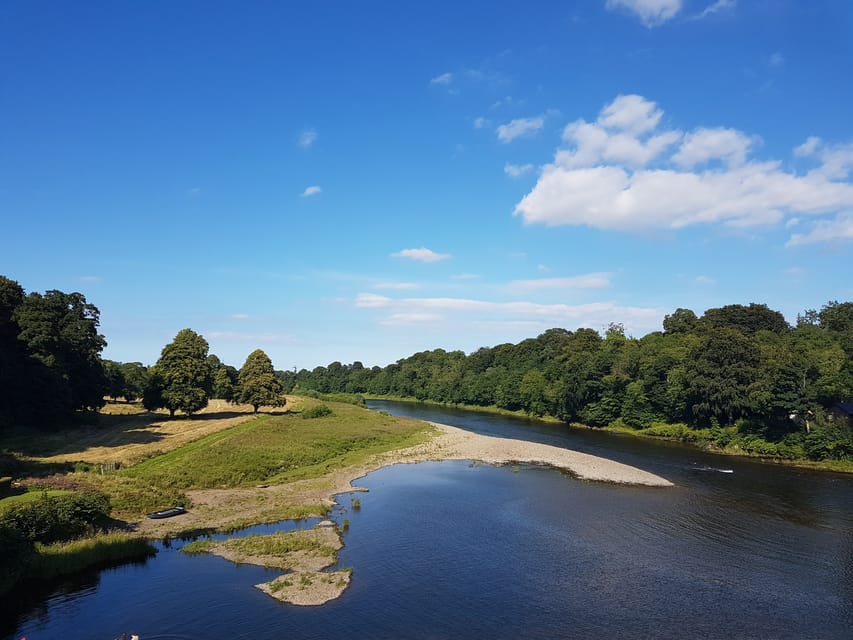 From Edinburgh: Holy Island, Alnwick Castle & Northumbria - Who should choose this Northumbria day trip?
