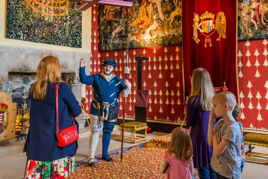 From Edinburgh: Loch Lomond, Kelpies & Stirling Castle Tour - The guide can make or break a long day