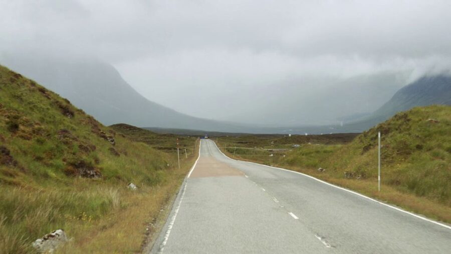 From Edinburgh: Loch Ness and Highlands Tour in Spanish - Kilmahog: the practical first break