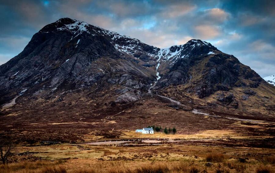 From Edinburgh: Loch Ness and Highlands Tour in Spanish - The Commando Memorial and a serious change of mood
