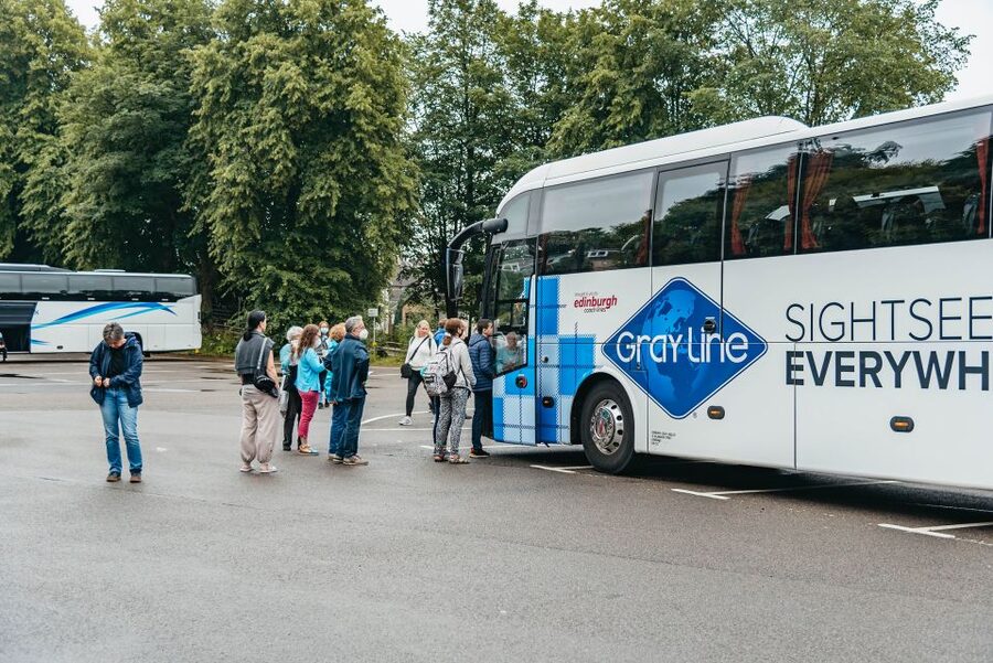 From Edinburgh: Loch Ness, Glenoce & The Highlands Day Tour - The driver-guide matters more than the bus