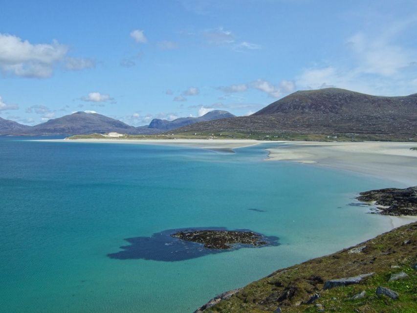 From Edinburgh: Outer Hebrides & Isle of Skye 6-Day Tour - Day 4: Harris beaches and the ferry to Skye