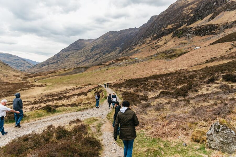 From Edinburgh: Outlander Experience 2-Day Tour - Midhope Castle, the Real Lallybroch