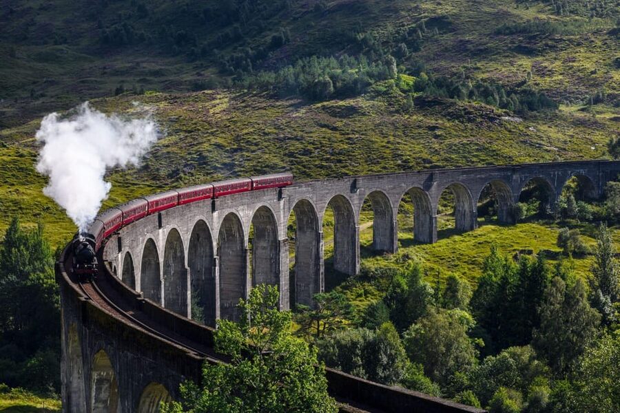 From Glasgow: Jacobite Steam Train & The Highlands Tour - Why the Jacobite train makes this Glasgow day trip special