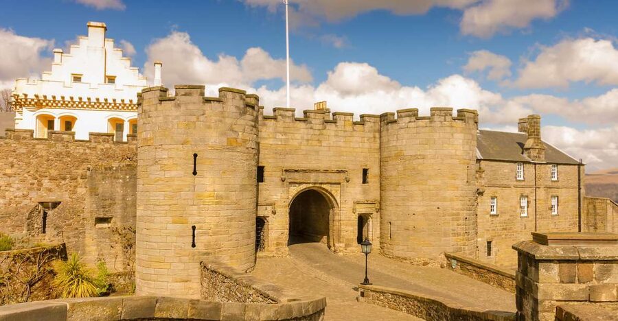 From Glasgow: Loch Lomond, Trossachs & Stirling Castle Tour - Who will enjoy this tour most?