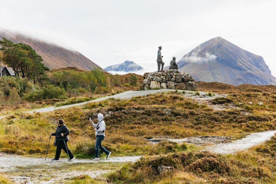 From Inverness: Isle of Skye and Eilean Donan Castle Tour - Portree: lunch and a needed pause