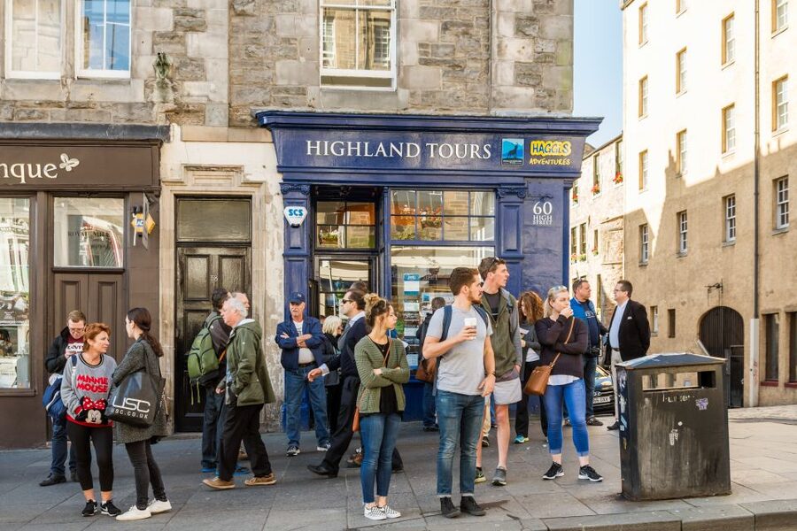 Full-Day Edinburgh Military Tattoo & Scottish Highlands Tour - Stirling, Wallace Monument, and the road north